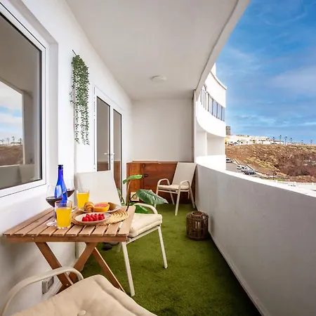 Vistas Al Mar, 1 Min De La Playa, Terraza Y Relax Fasnia