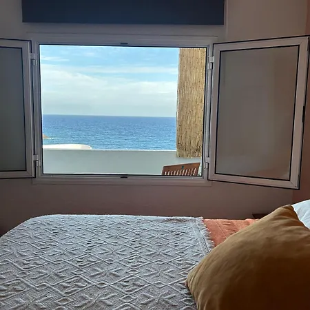Daire Vistas Al Mar, 1 Min De La Playa, Terraza Y Relax